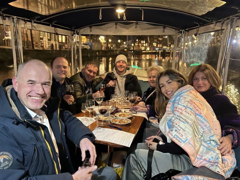 Günstigste private Grachtenfahrt Amsterdam Light Festival Rabatt